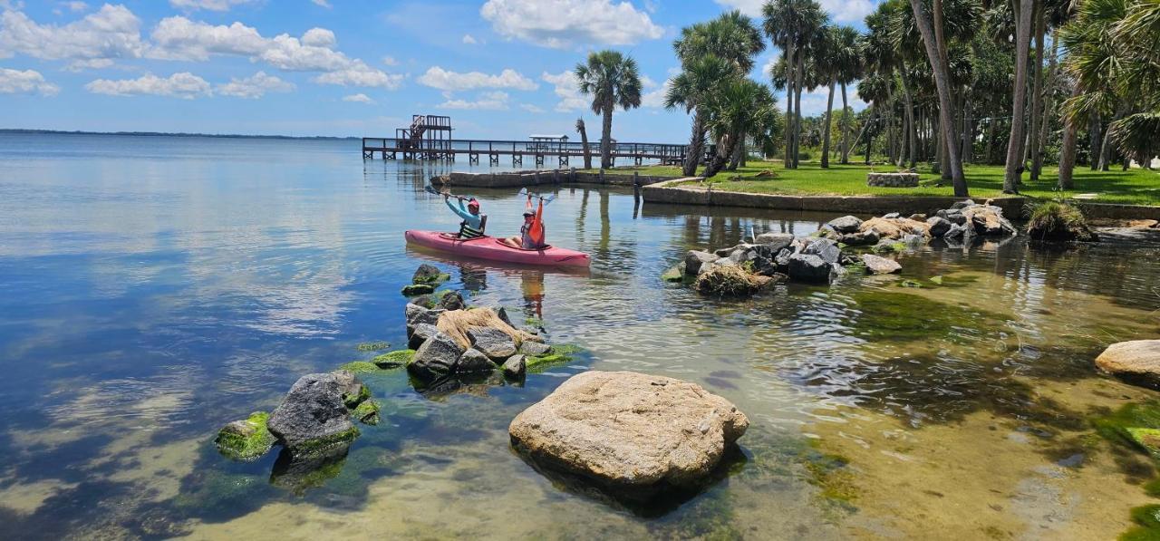 Nasa Waterfront Dolphin Suite Titusville Exteriér fotografie